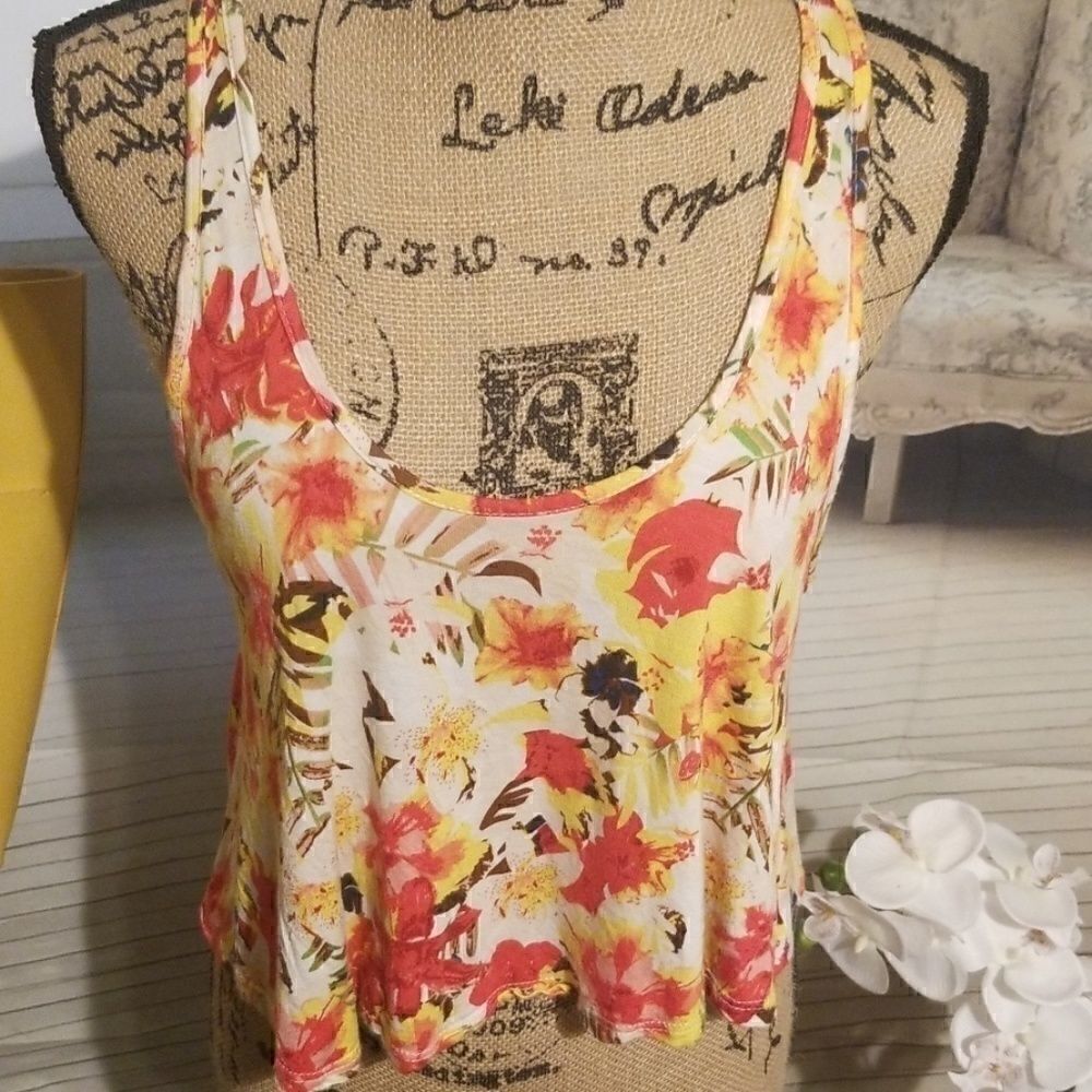 Ambiance Apparel floral crop top Size L